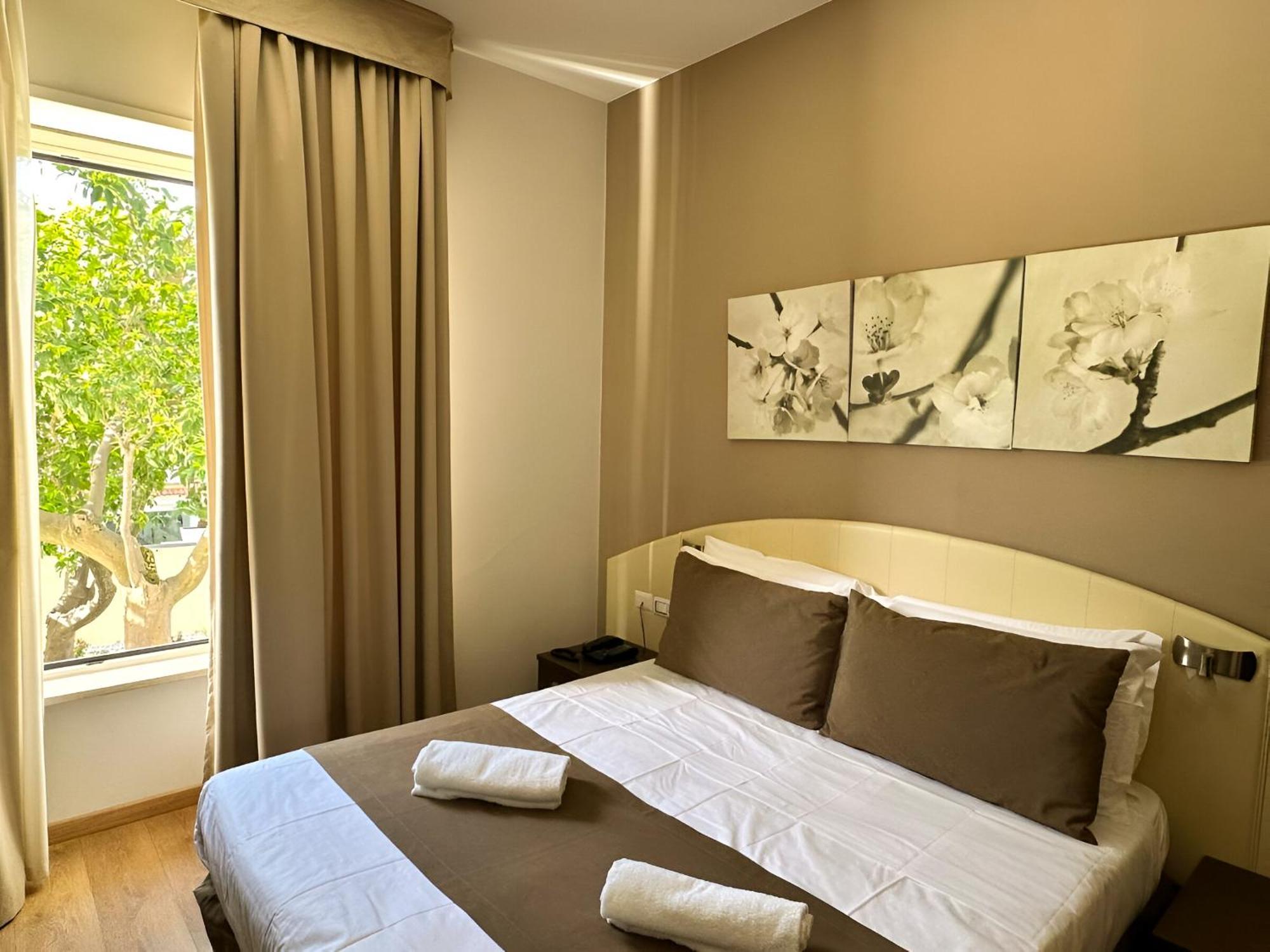 Hotiday Room Collection - Sant'Agnello ซอร์เรนโต ภายนอก รูปภาพ