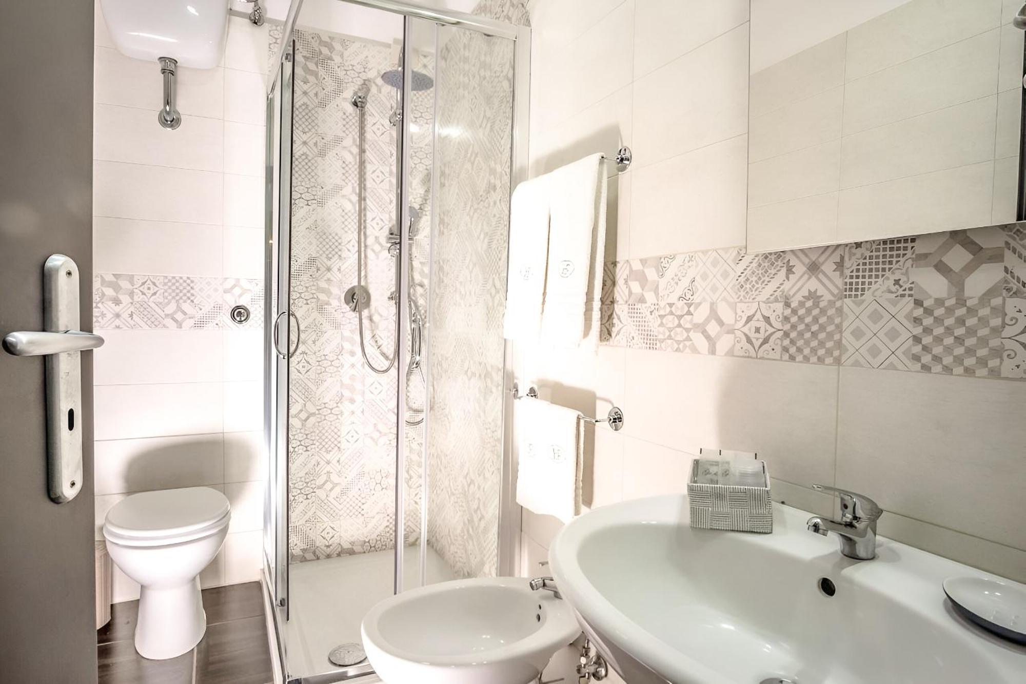 Hotiday Room Collection - Sant'Agnello ซอร์เรนโต ภายนอก รูปภาพ